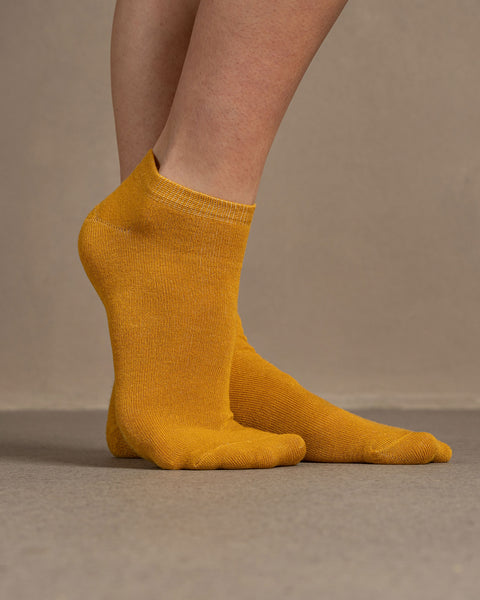 Calcetines tobilleros de bambú para mujer en amarillo picante