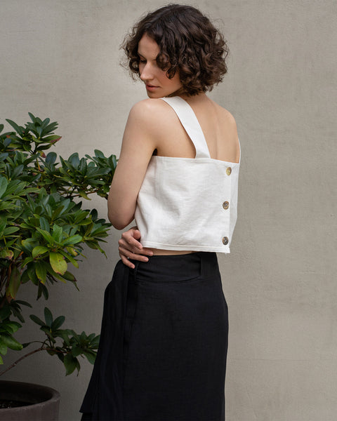 Top corto de lino con peto y botones en la espalda Blanco puro