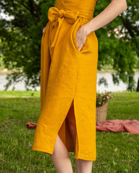 Vestido corto de lino con mangas cortas y fajín Obi Milly