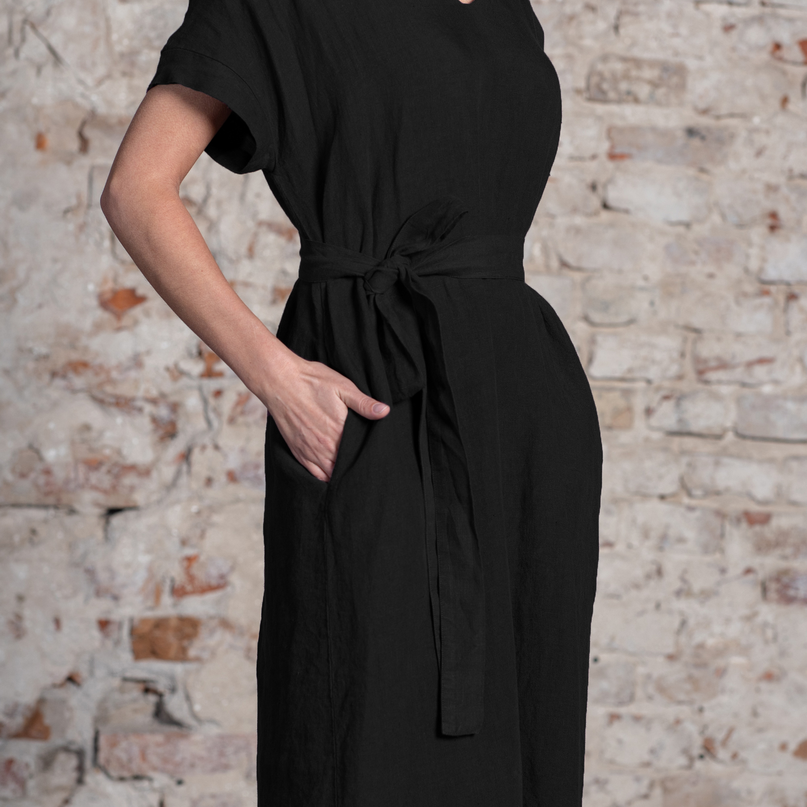 Vestido Holgado de Lino Joelle Negro Puro