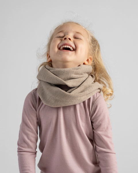 Bufanda infantil tipo infinity de lana merina