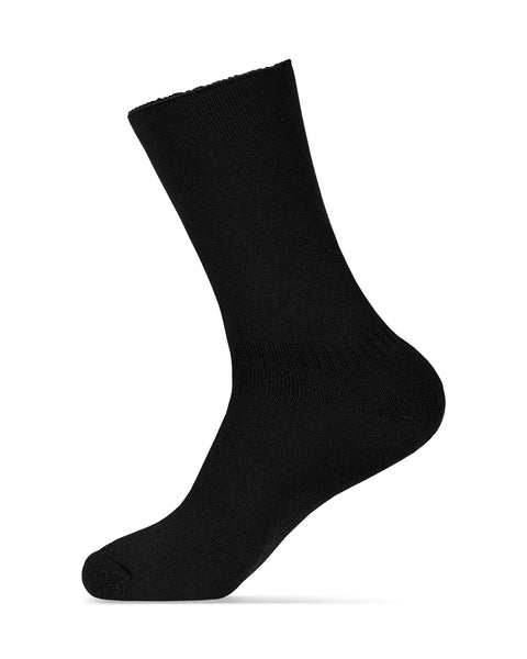 Los calcetines sherpa forrados de merino para hombre de menique en color negro, sobre fondo blanco, vista lateral.