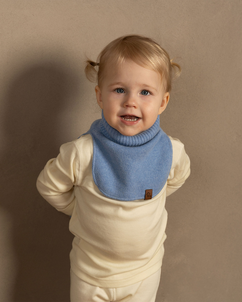 Bebé con cuello alto tejido de lana merina azul claro, suave calentador térmico para cuello de bebés y niños pequeños