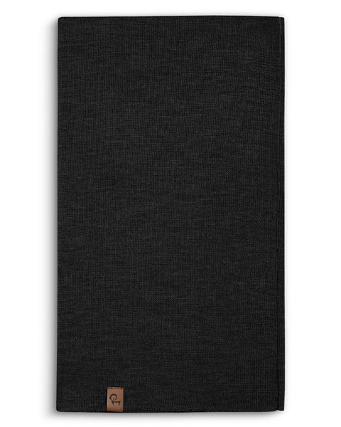 Imagen del cuello ligero menique en color gris oscuro sobre fondo blanco