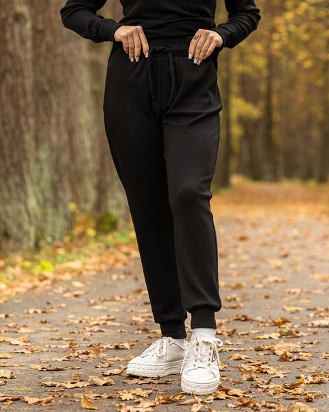 Conjunto para mujer Merino 250 de camiseta con cremallera en el cuello y pantalones deportivos jogger negro