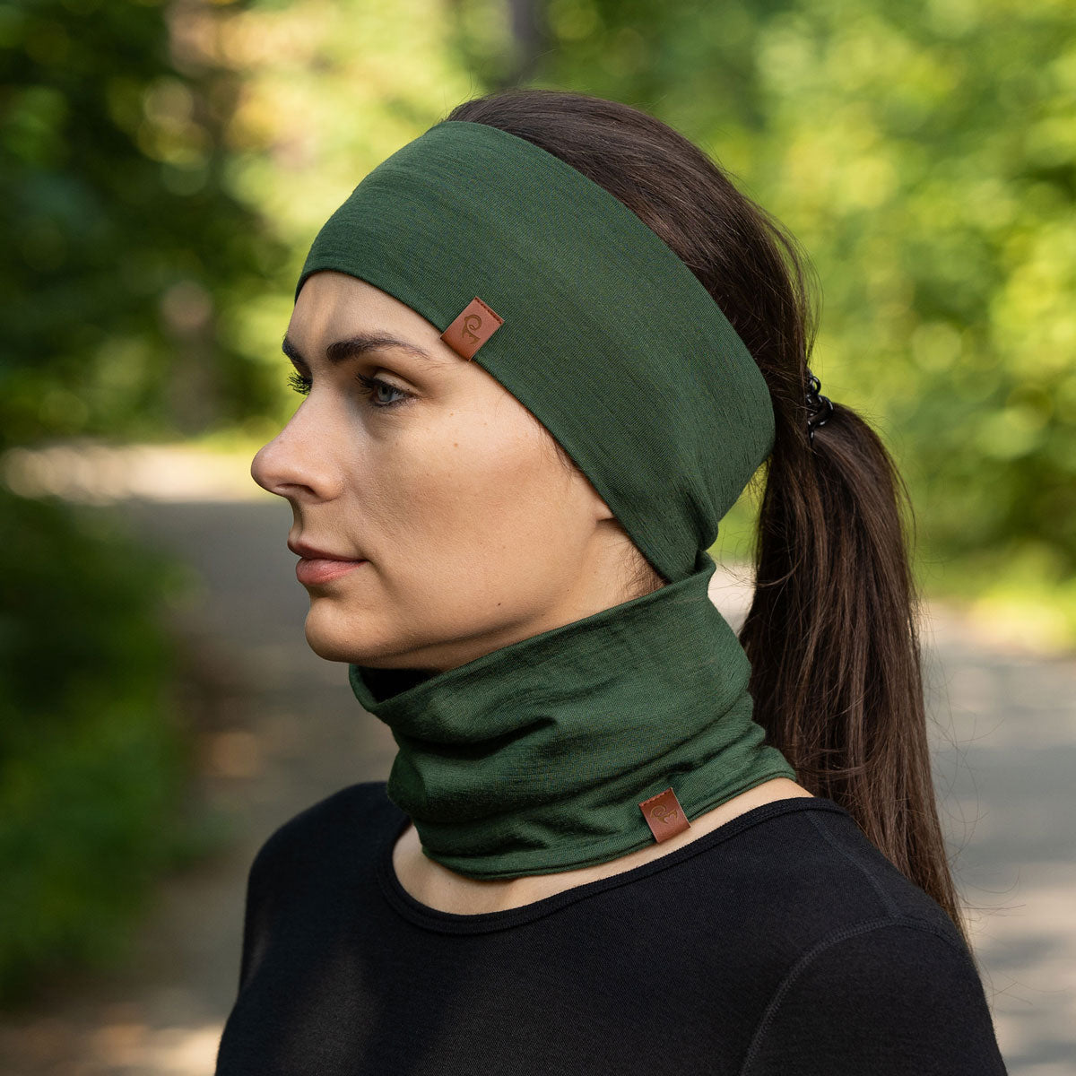 Conjunto de cinta para la cabeza y braga para mujer en verde oscuro